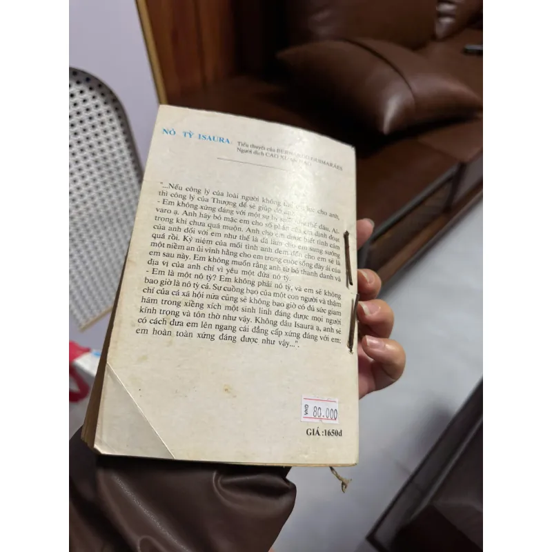 Sách “Nô tỳ Isaura” (Bernardo Guimarães) 975583