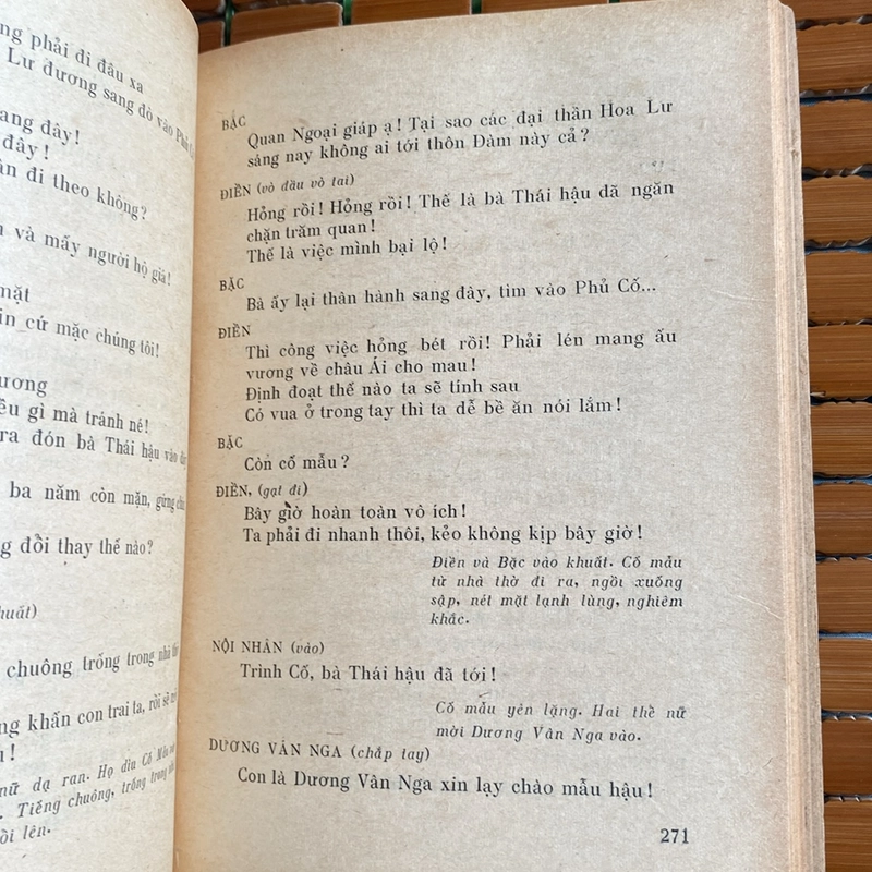 CA KỊCH LỊCH SỬ (XB 1980) 507346