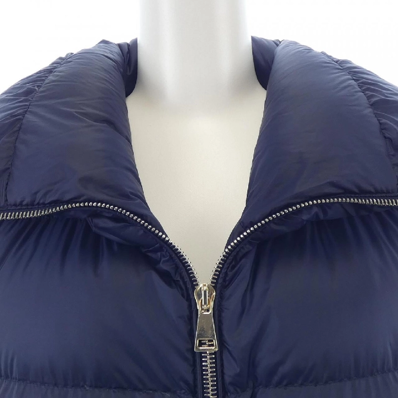 Áo khoác lông vũ MONCLER 635128