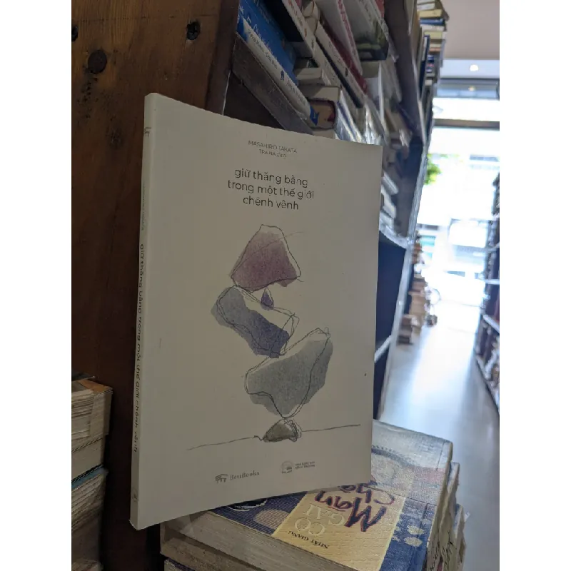 Giữ thăng bằng trong một thế giới chênn vênh - Masahiro Takata 655882