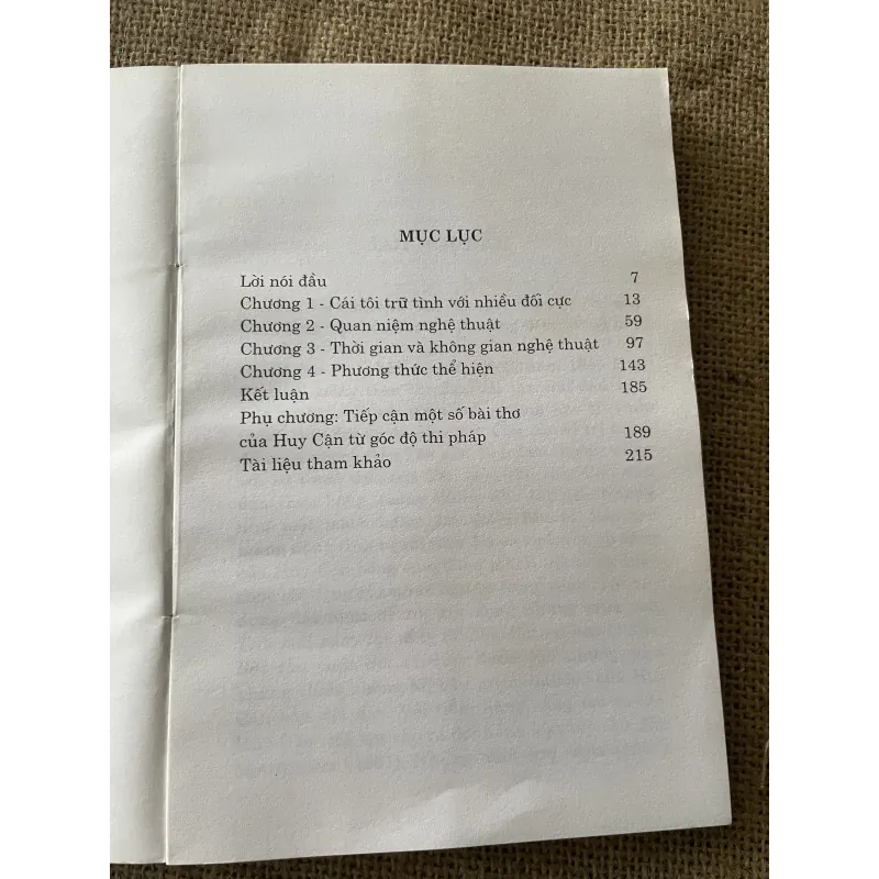 Thi phap thơ Huy Cận- Trần Khánh Thành- có chữ ký tác giả  796925