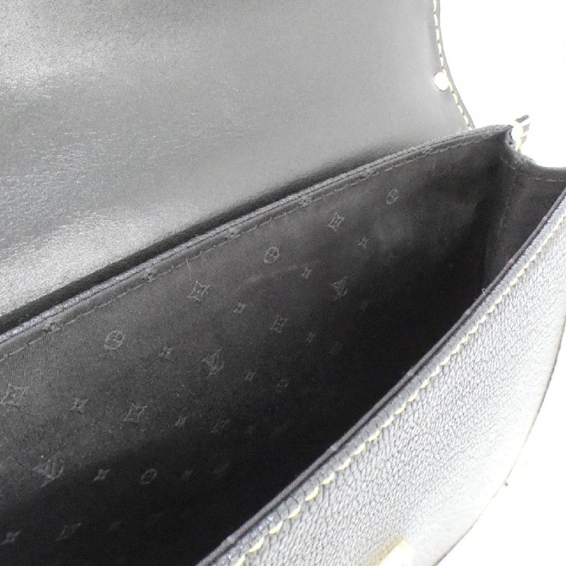 Túi xách vai Louis Vuitton Suhali Amarante M92847 611015