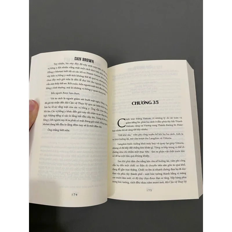 Thiên thần và ác quỷ - Dan Brown 1008130