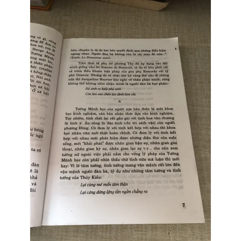 Người đàn bà trong tướng mệnh 976031