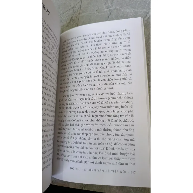 ĐÔ THỊ NHỮNG VẤN ĐỀ TIẾP NỐI - NGUYỄN MINH HOÀ 789759