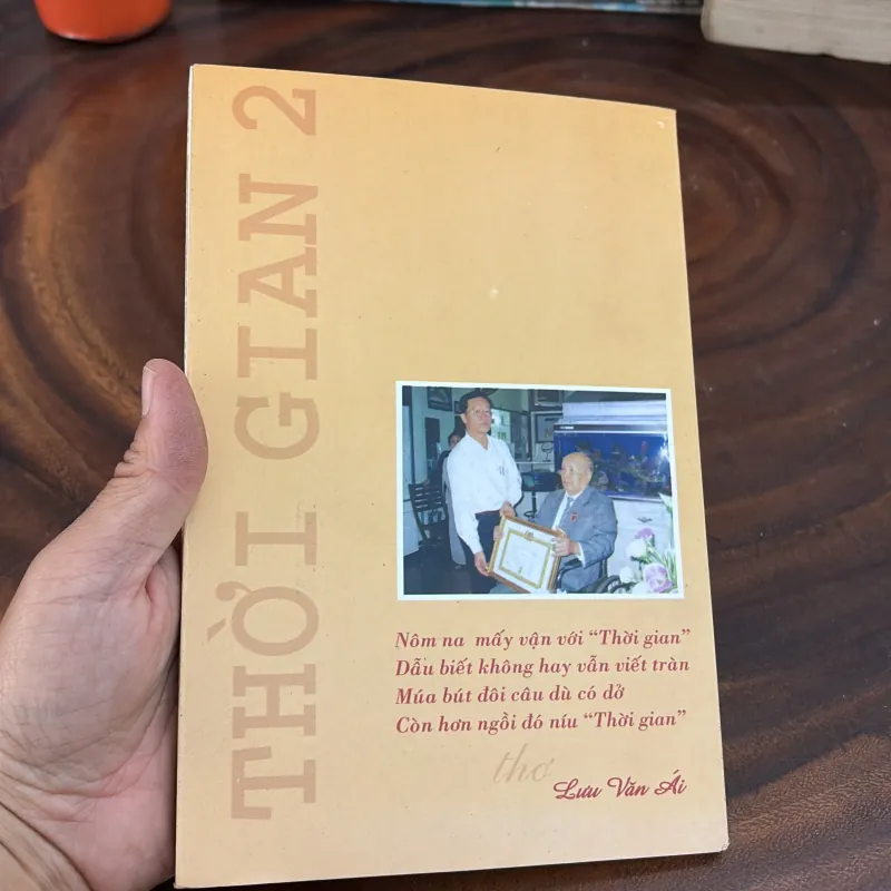 II Thơ: Thời Gian 2 - Lưu Văn Ái - 2011 999272
