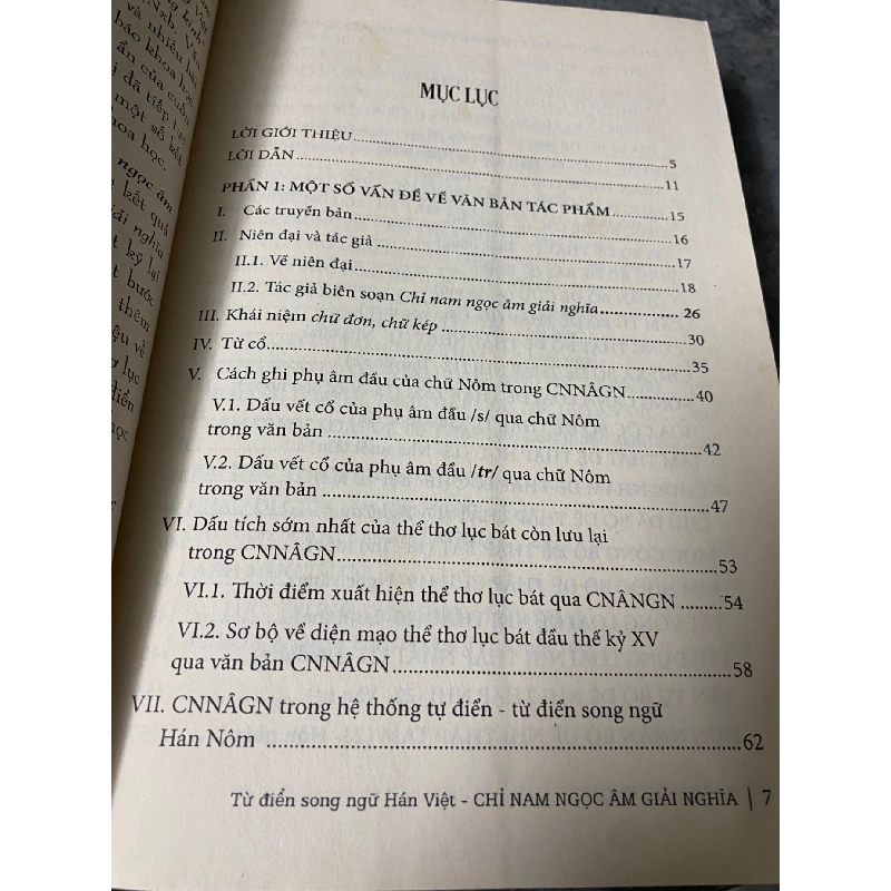 Từ điển song ngữ Hán Việt chỉ nam ngọc âm giải nghĩa- Hoàng Thị Ngọc- Trung tâm nghiên cứu Quốc Học- sách lưu kho,giấy xốp có ố 785480