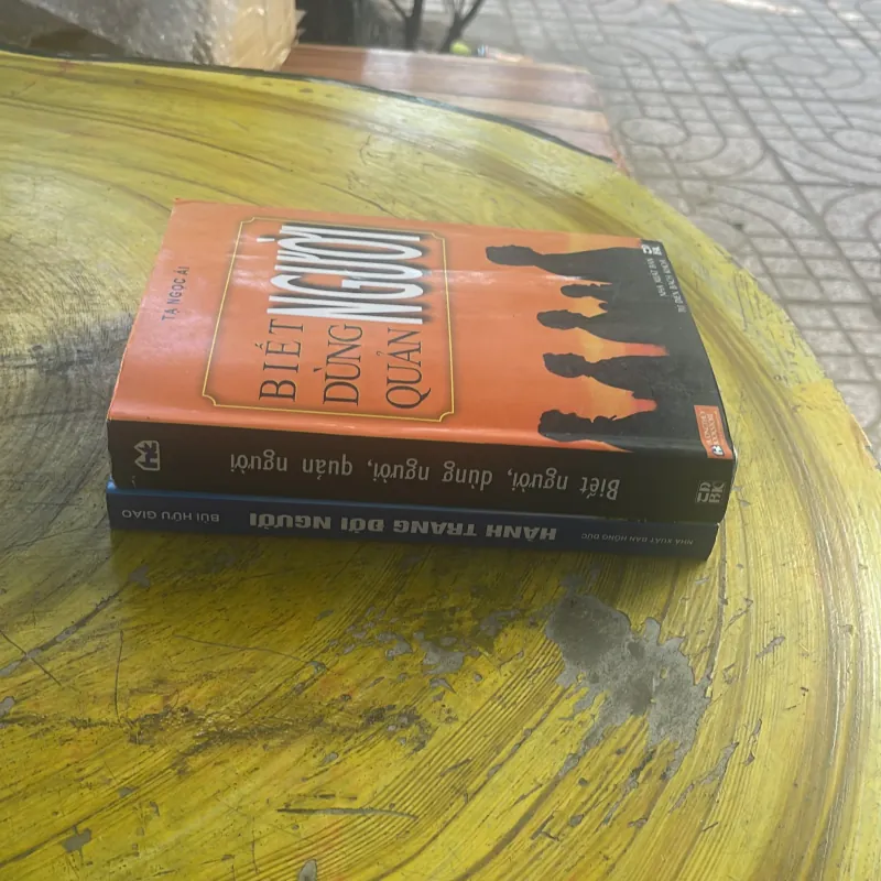 COMBO HÀNH TRANG ĐỜI NGƯỜI & BIẾT NGƯỜI DÙNG NGƯỜI QUẢN NGƯỜI 960223