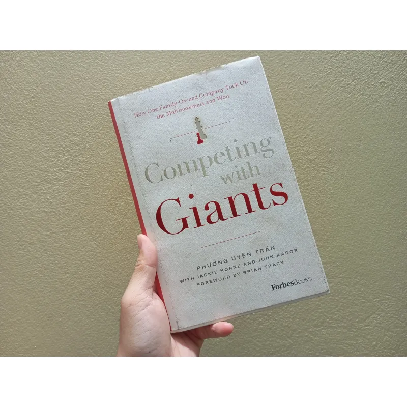 Competing with Giants english book sách tiếng Anh  1000150
