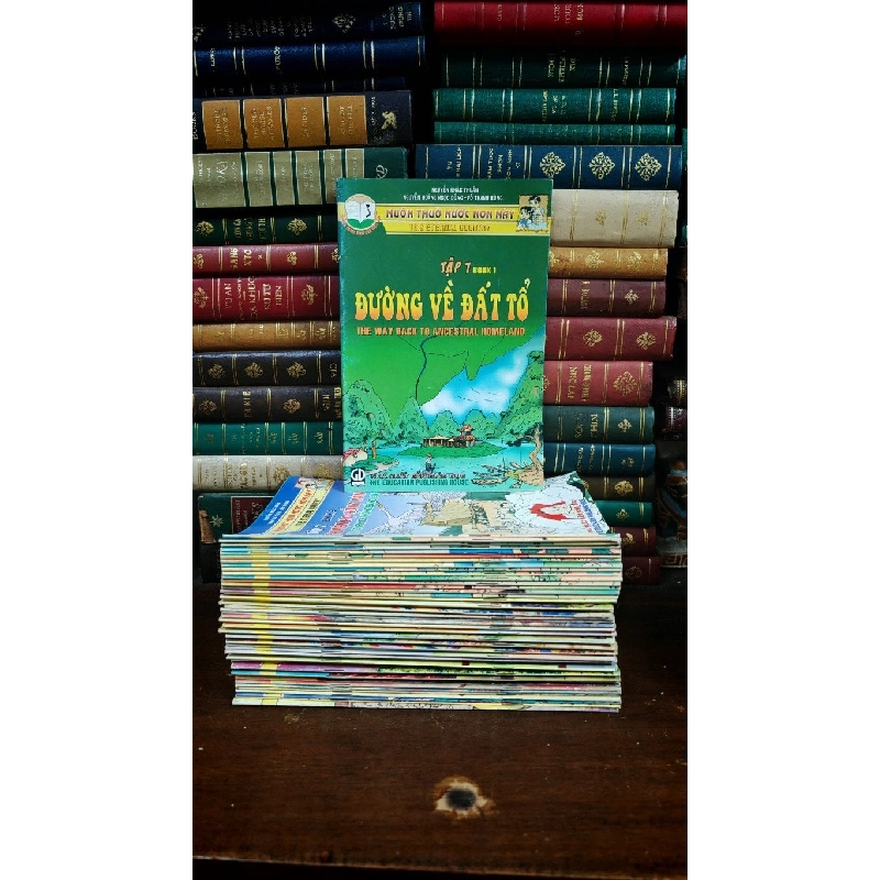 Truyện Tranh Muôn Thuở Nước Non Này ( Song Ngữ Việt - Anh ) 376989