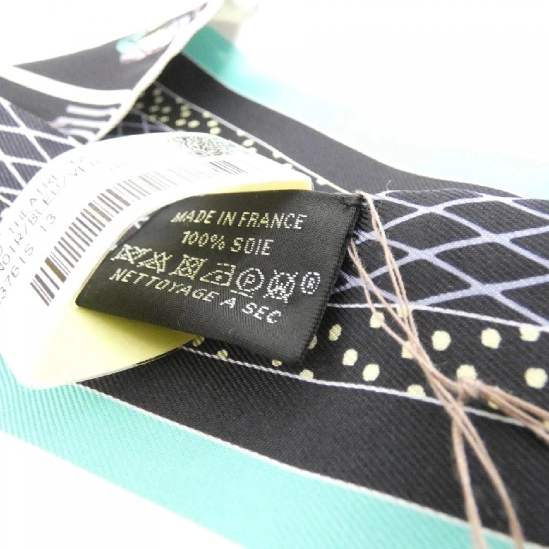 【Sản phẩm chưa sử dụng】Khăn quàng cổ Hermès GRAND THEATRE NOUVEAU 063761S 624283