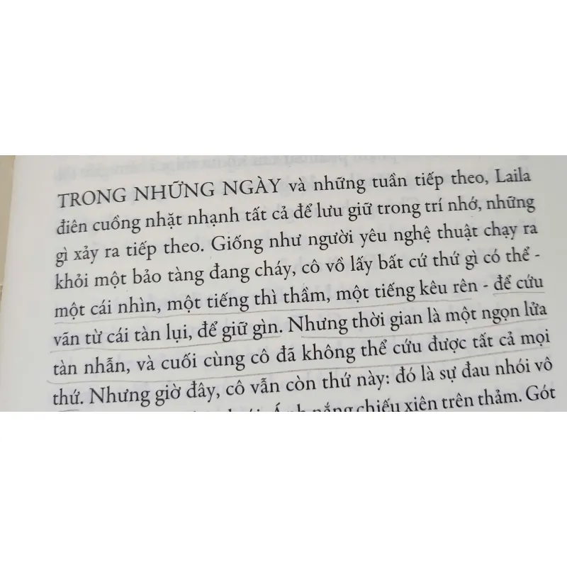 NGÀN MẶT TRỜI RỰC RỠ - Khaled Hosseini 961358