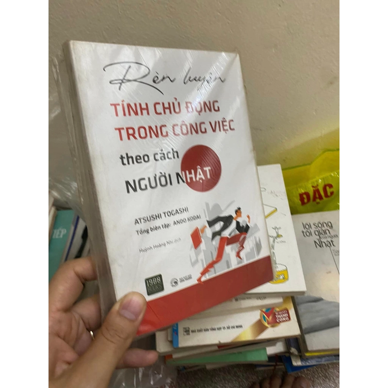 Sách Tính chủ động trong công việc theo cách người Nhật 310893