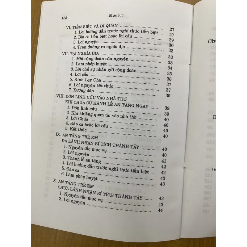 Nghi thức an táng 705955