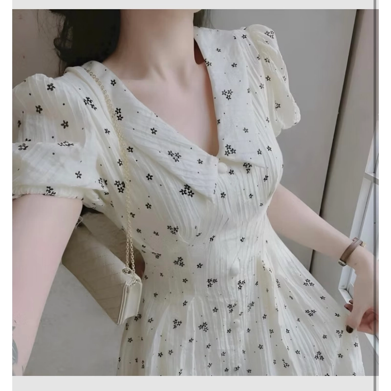 Đầm tiểu thư bồng bềnh, chất xốp hoa, size M, mặc 1 lần  462066