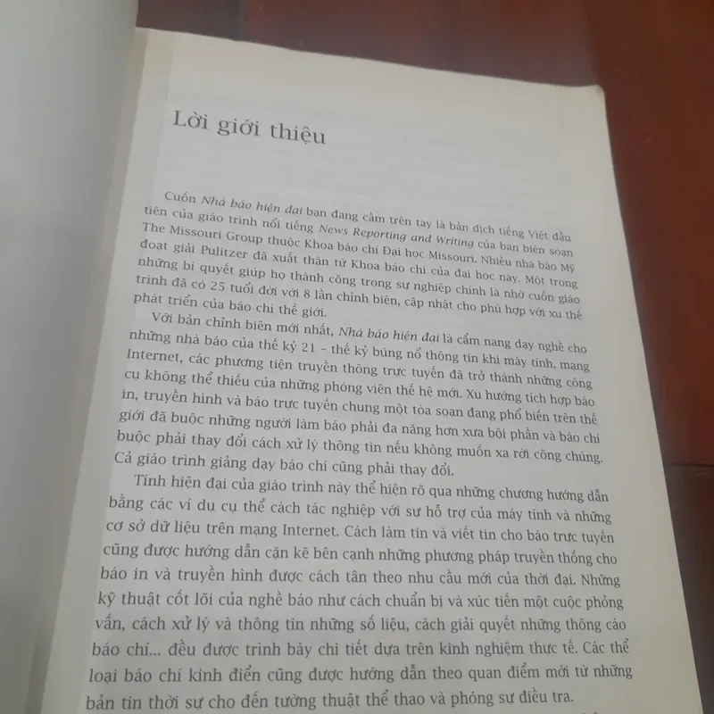 The Missouri Group - NHÀ BÁO HIỆN ĐẠI 570099