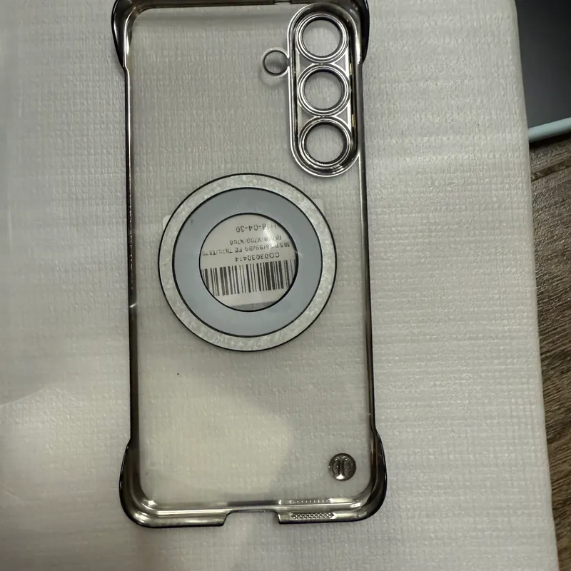 Ốp lưng Samsung S25+ không viền sạc không dây từ tính  564943
