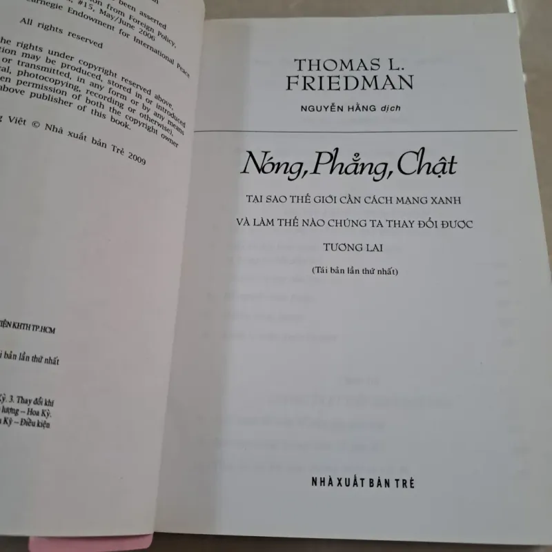 Nóng, Phẳng, Chật - Tại Sao Thế Giới Cần Cách Mạng Xanh Và Làm Thế Nào Chúng Ta Thay Đổi  782633