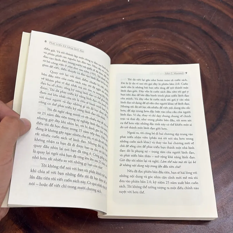 II Sách Kỹ Năng: Phát Triển Kỹ Năng Lãnh Đạo - JOHN C. MAXWELL - 2023 1010453