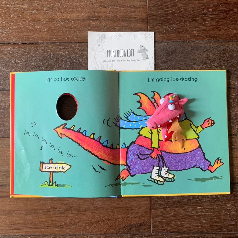 Sách rối tay Don't You Dare, Dragon! [With Dragon Finger Puppet], Used, Bìa cứng, 0-3t 498818