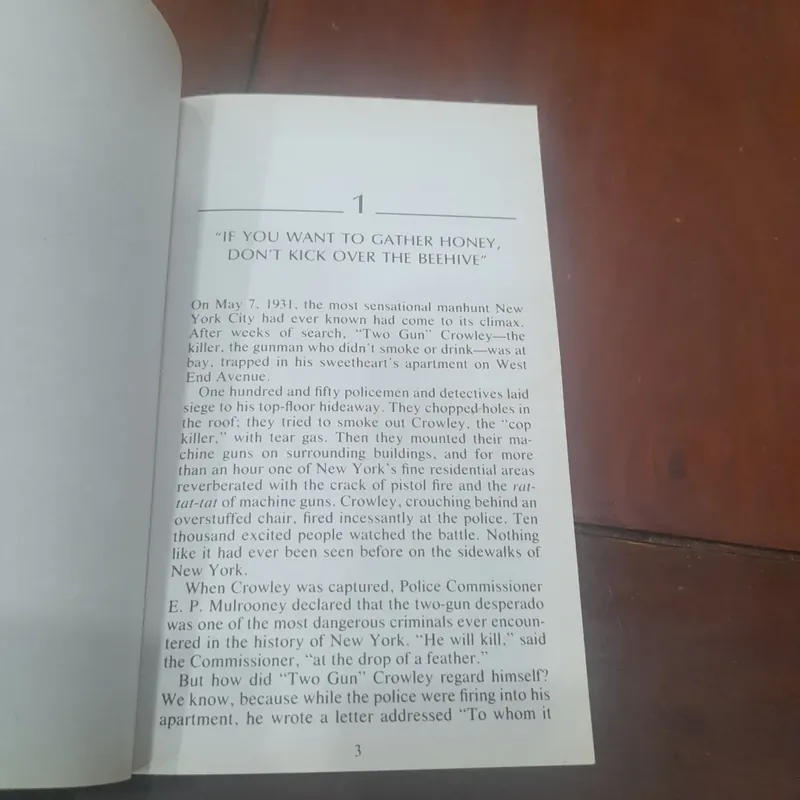 DALE CARNEGIE - How to Win Friends & Influence People 705359