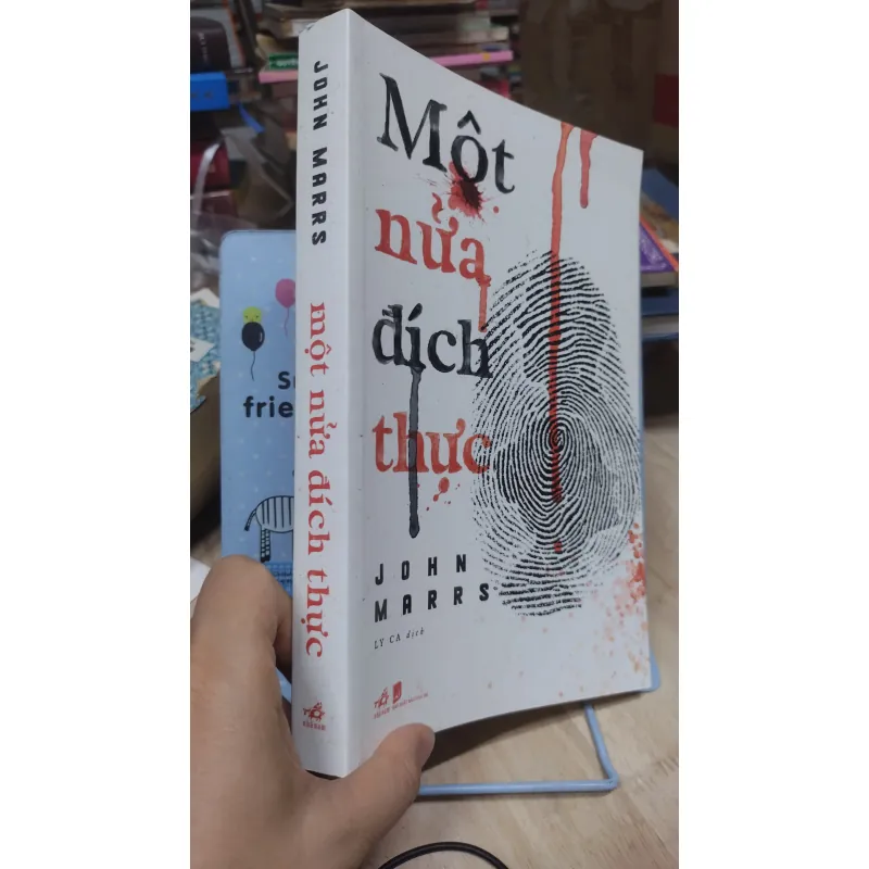 Sách -  Một nửa đích thực - TG John Marrs 1032001