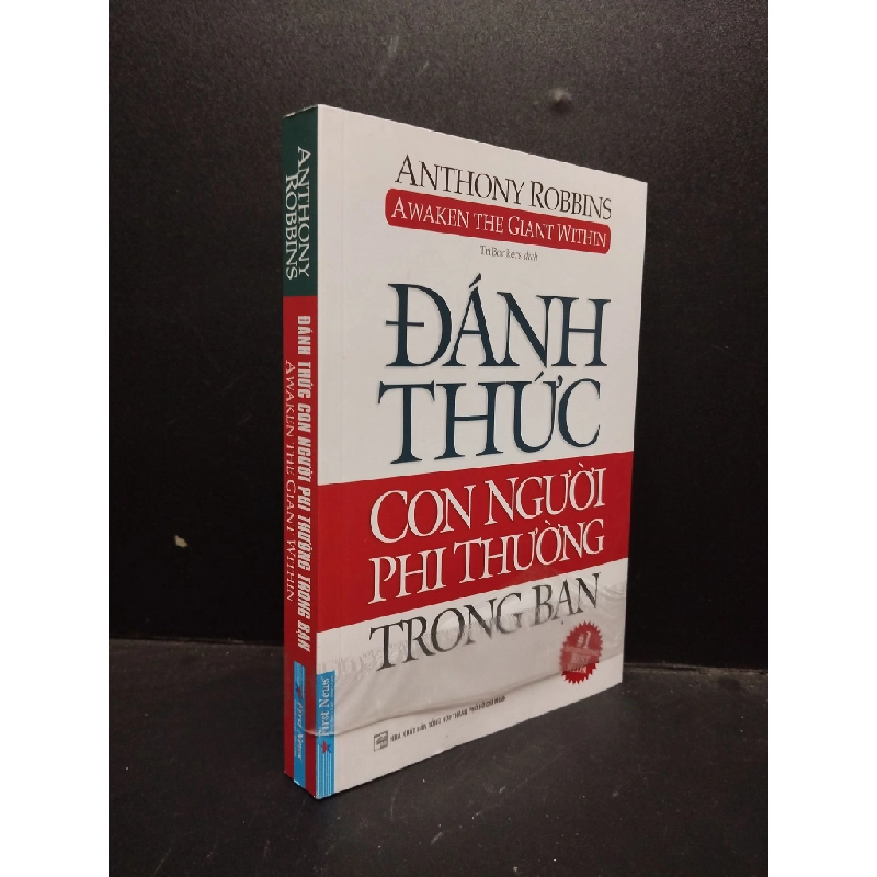 Đánh thức con người phi thường trong bạn Anthony Robbins 2023 mới 85% bẩn nhẹ HCM2503 kỹ năng 340211