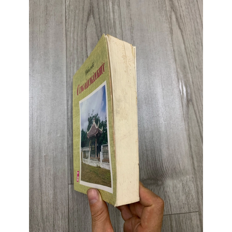 Sách đến với cung oán ngâm khúc. 999 471202