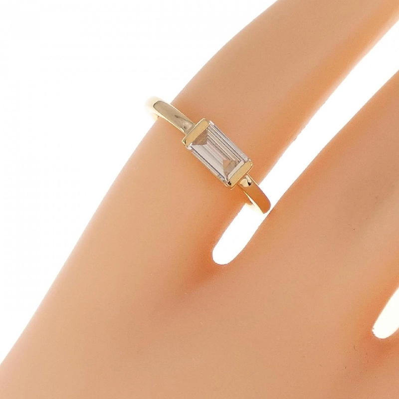 【Sản phẩm mới】Nhẫn kim cương K18YG 0.28CT 673514