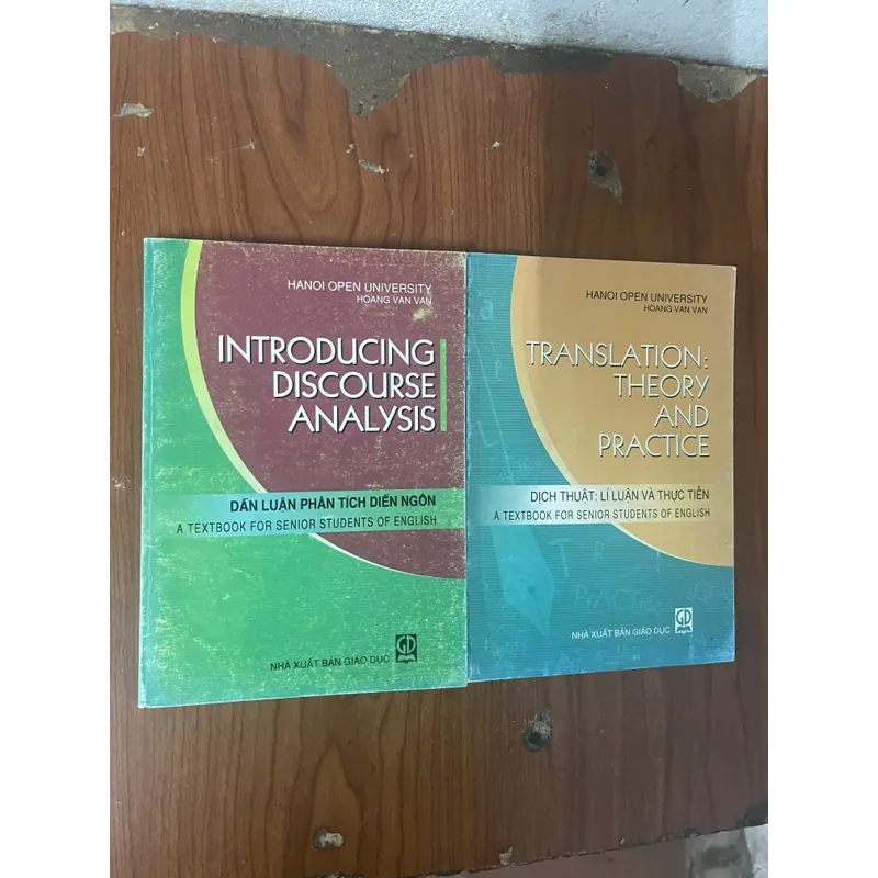 COMBO INTRODUCING DISCOURSE ANALYSIS and TRANSLATION : THEORY AND PRACTICE - HOANG VAN VAN 598762