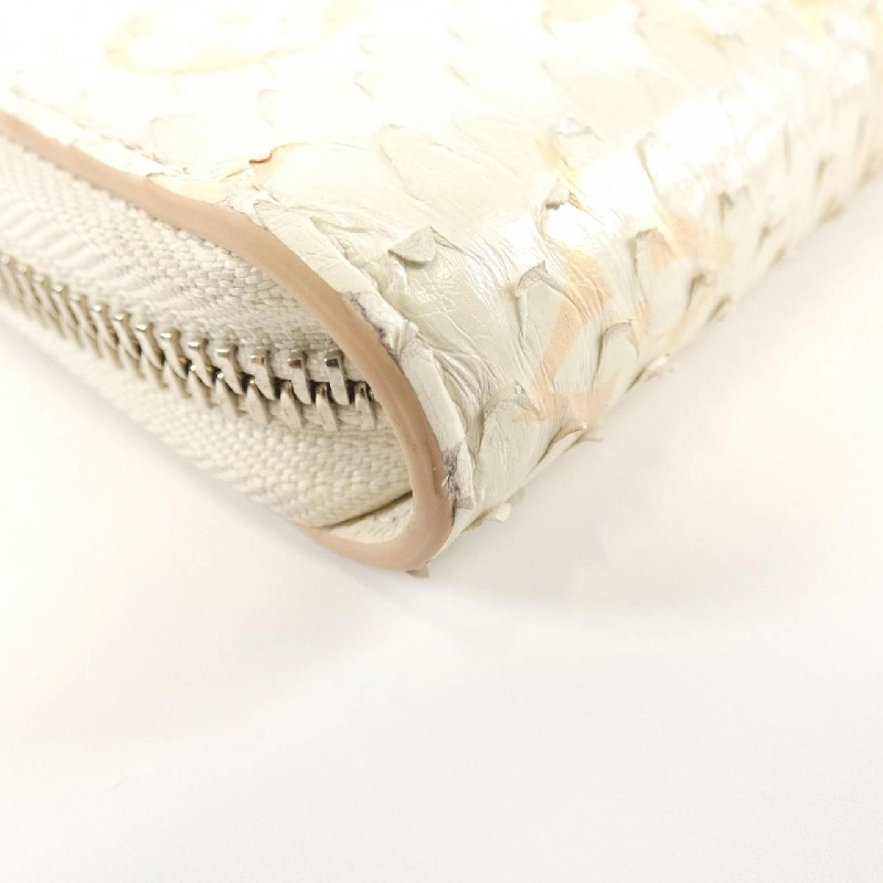 Ví Zippy da kỳ lạ Louis Vuitton N97773 621608