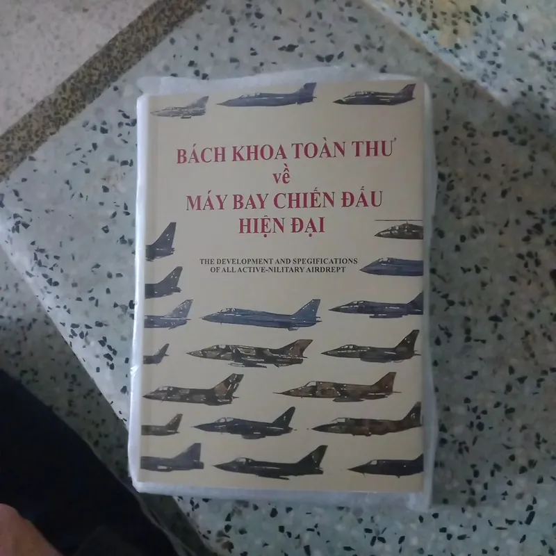 Bách khoa toàn thư về máy bay chiến đấu hiện đại 716843