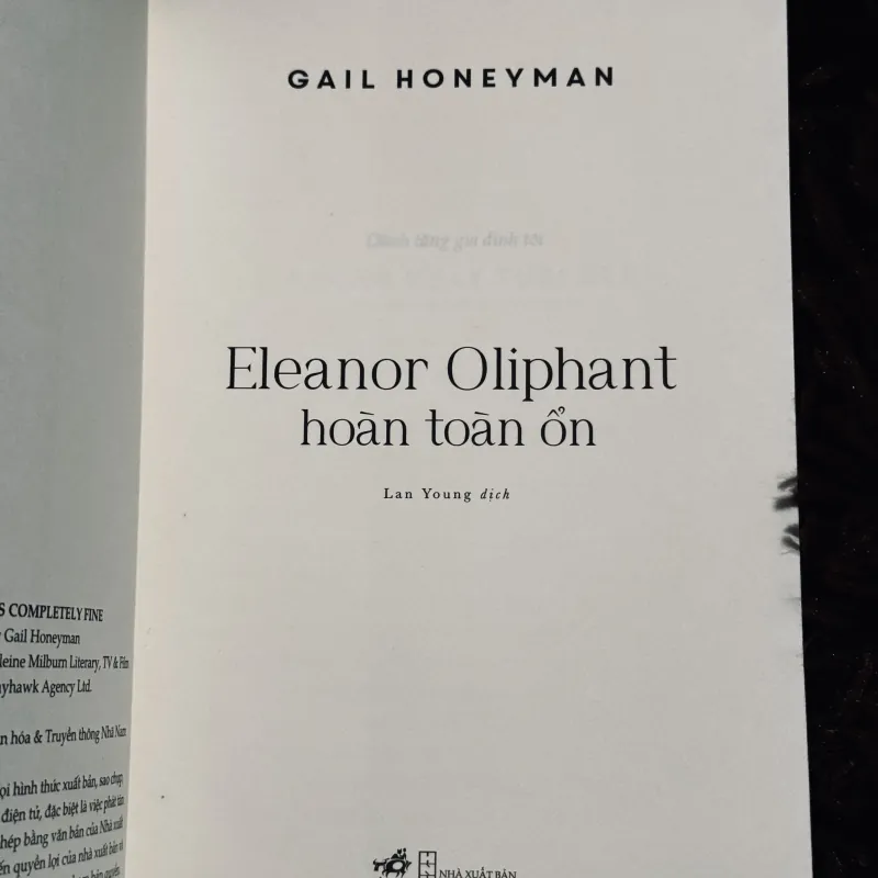 Eleanor Oliphant hoàn toàn ổn 930907