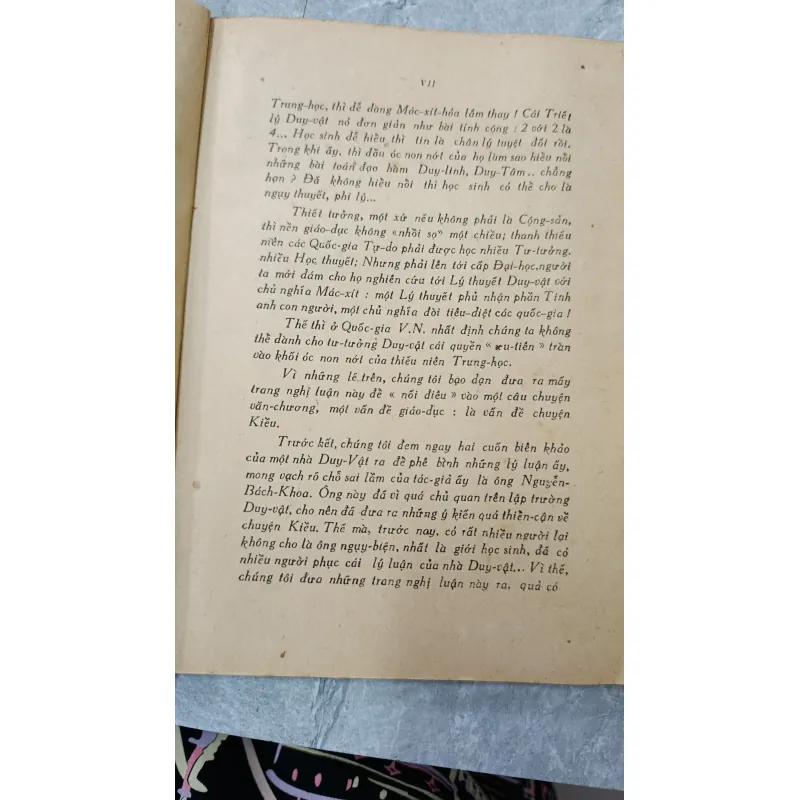 VỤ ÁN VĂN CHƯƠNG CHUYỆN KIỀU - TỬ VI LANG 716440