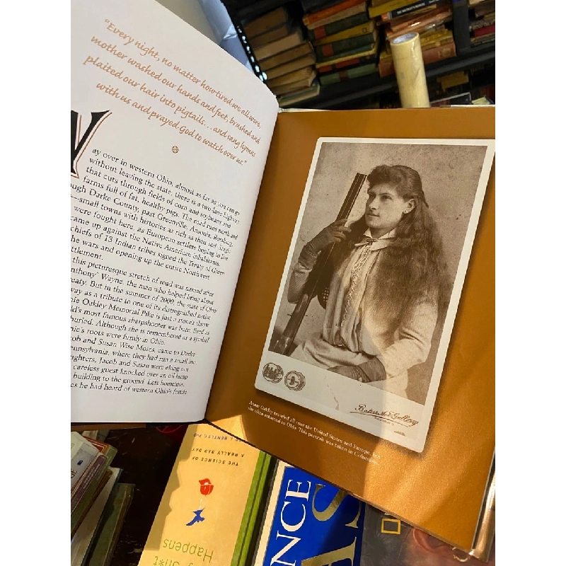 Bull’s-Eye: A Photography of Annie Oakley 1022693