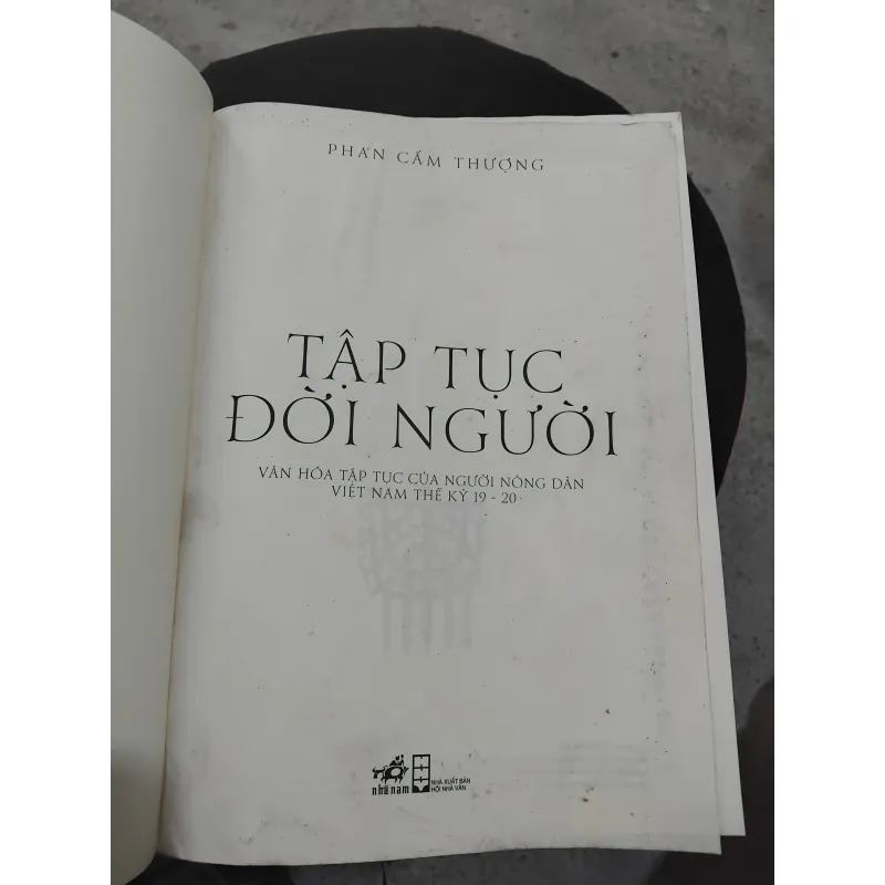 Tập tục đời người của Phan Cẩm Thượng  1024863