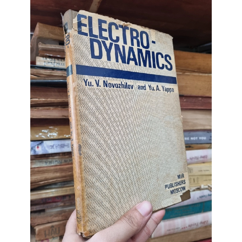 ELECTRODYNAMICS - Yu.V. Novozhilov & Yu.A. Yappa 138126