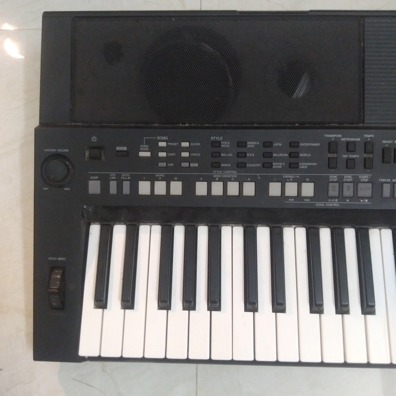 Đàn piano (đã qua sử dụng) bán như cho  317016