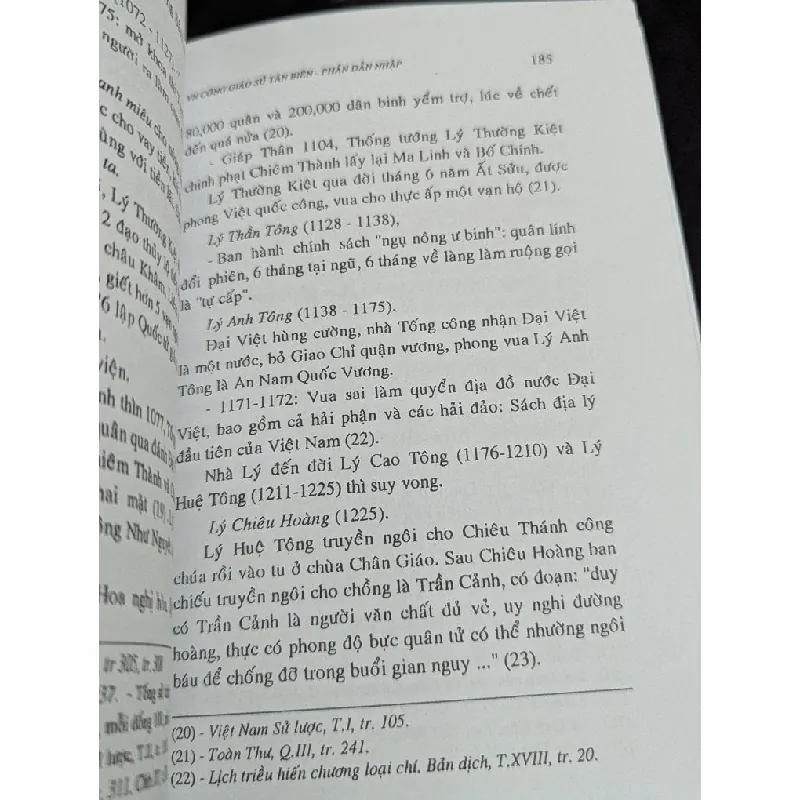 Việt Nam Công giáo sử tân biên - Cao Thế Dung 698223