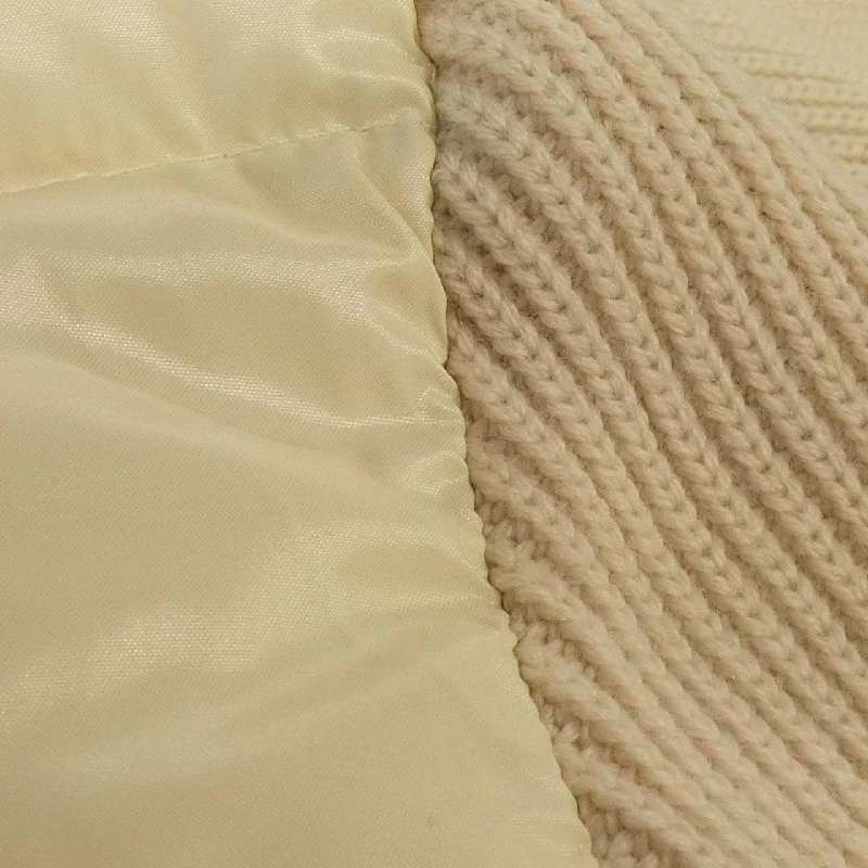 Áo khoác lông vũ MONCLER - Hàng hiệu Authentic 898026