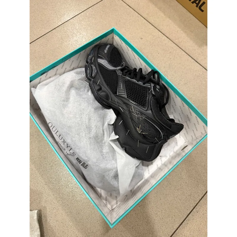 Giày thể thao nữ - size 38 700652