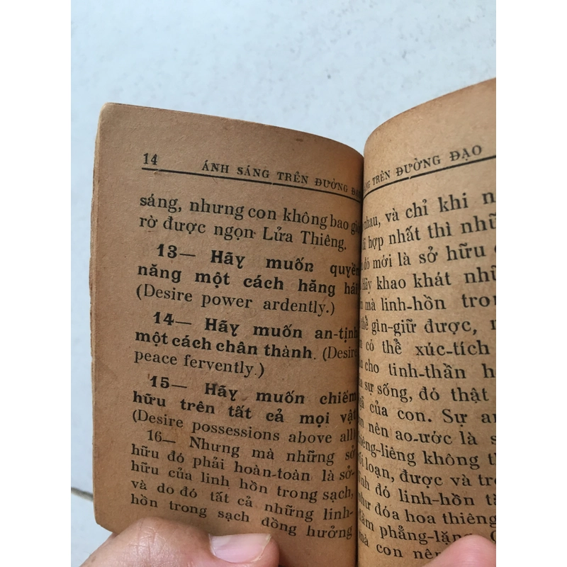 (1966) Ánh Sáng Trên Đường Đạo - Hội Thông Thiên Học Việt Nam 408567