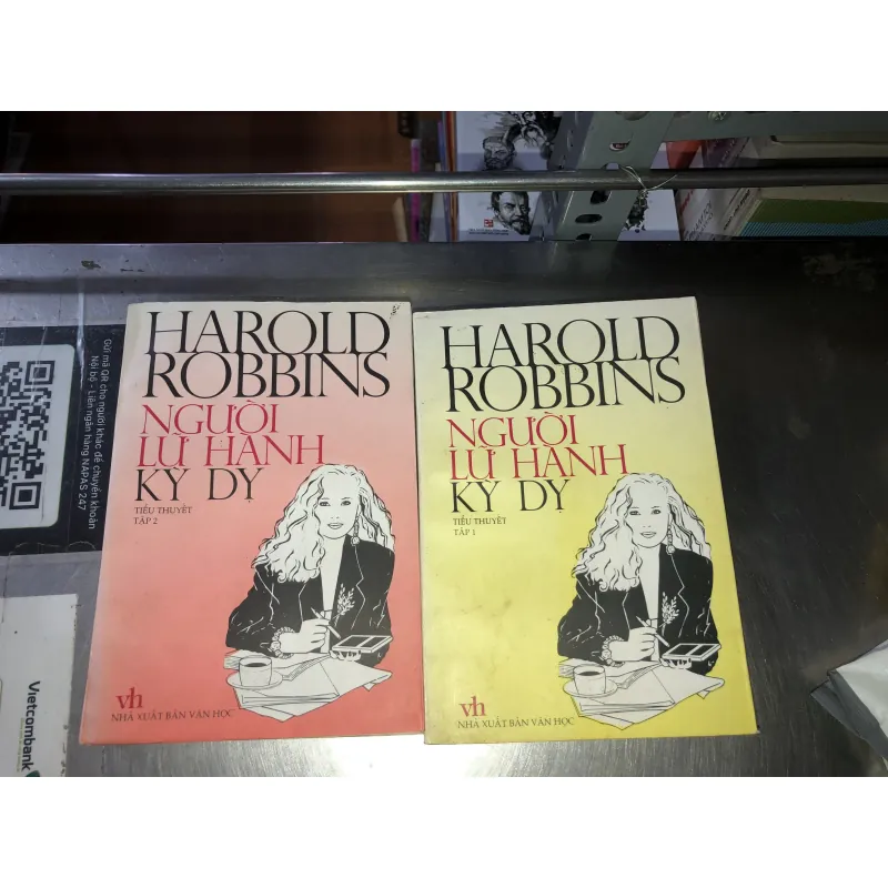 Người lữ hành kỳ dỵ - Harold Robbins  991880