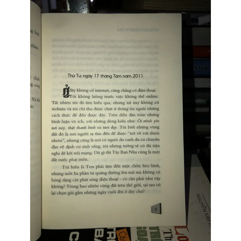 Hôn em trước đã - Lottie Moggach 1001950