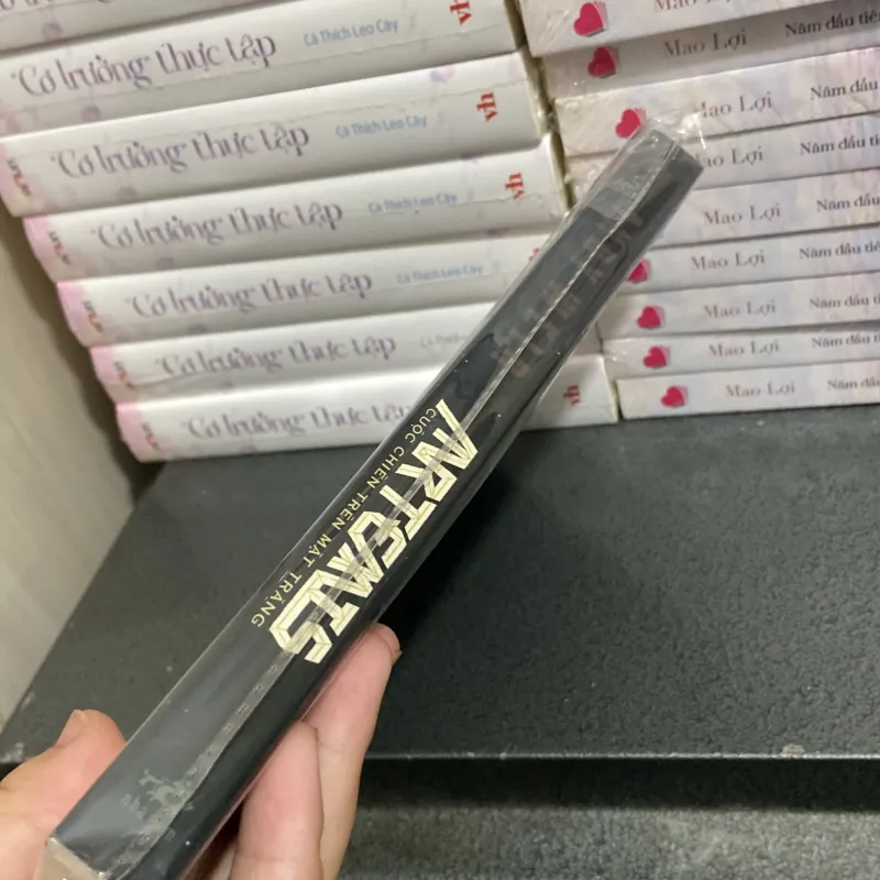 (Kỳ ảo - Giả tưởng) - Artemis Cuộc Chiến Mặt Trăng - Andy Weir 991693