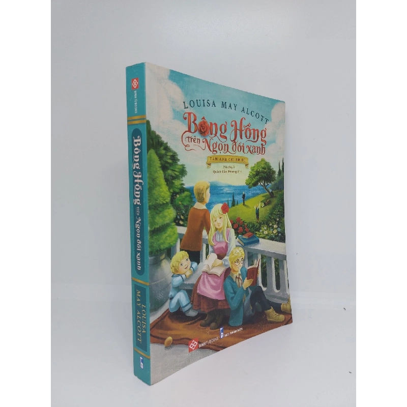 Bông hồng trên ngọn đồi Xanh mới 90% 2020 HCM0809 911921