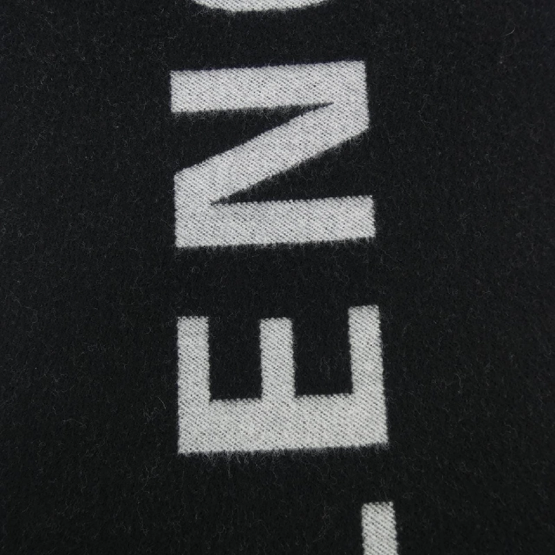 Khăn quàng cổ BALENCIAGA 665103