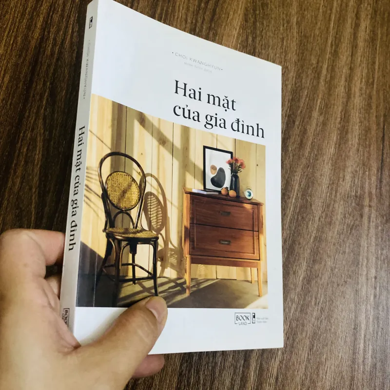 Hai mặt của gia đình 973518