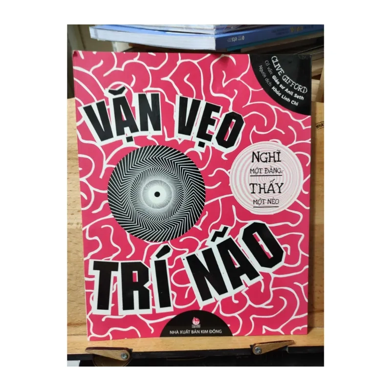 Vặn vẹo trí não 989124