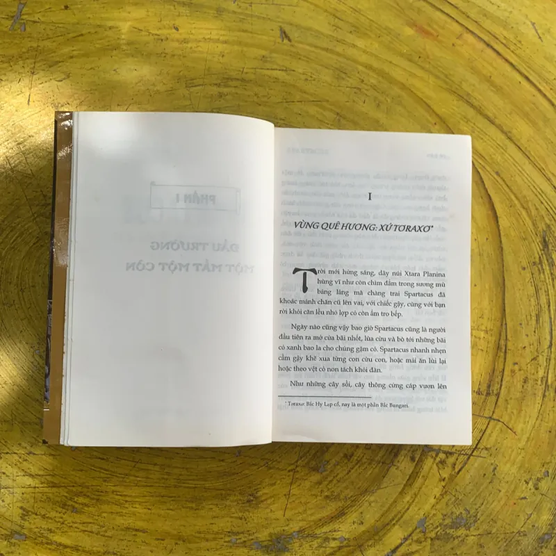 SPARTACUS CHÚA TỂ ĐẤU TRƯỜNG MÁU 972730